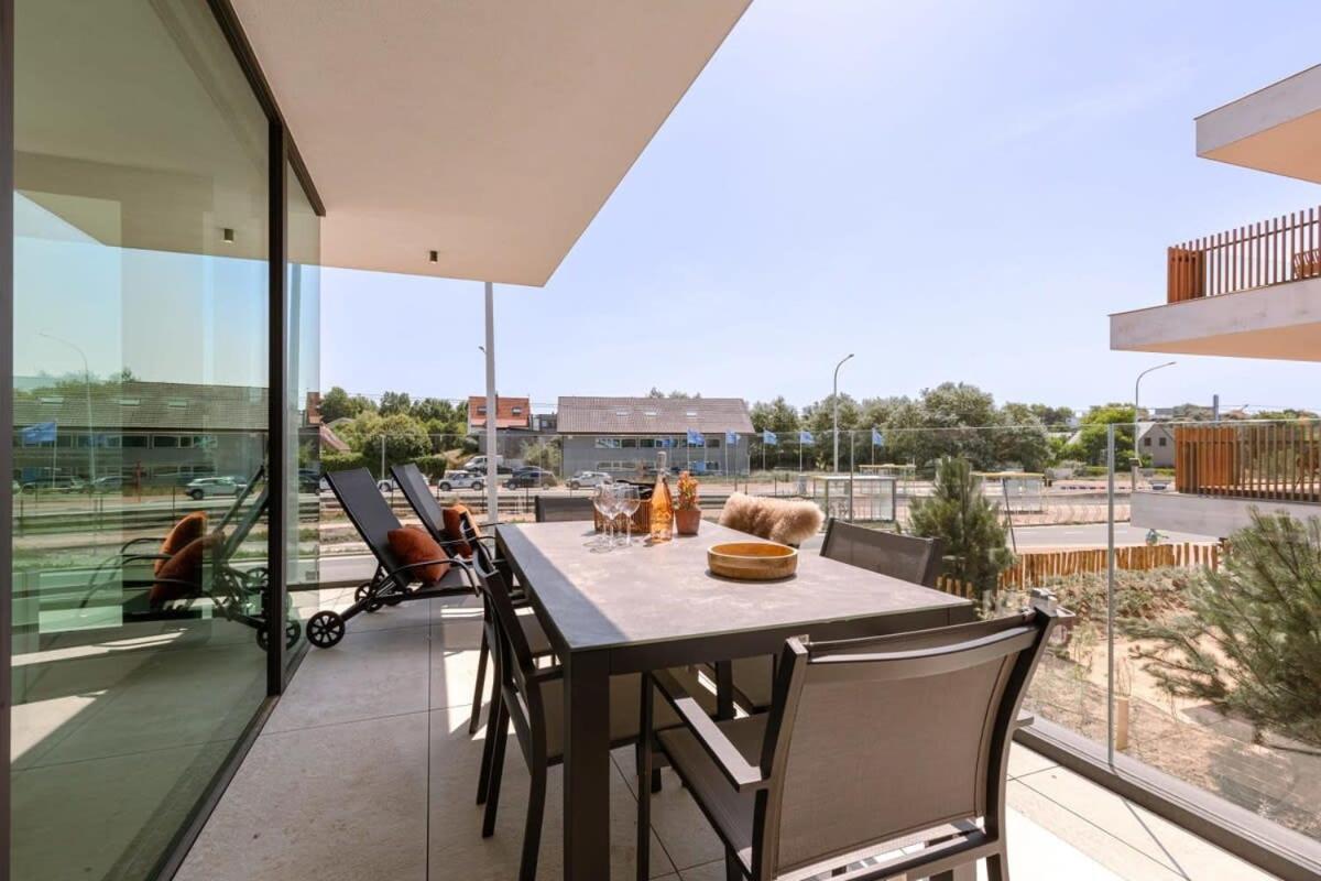 New, Luxurious And Modern Apartment With Private Parking Koksijde Kültér fotó
